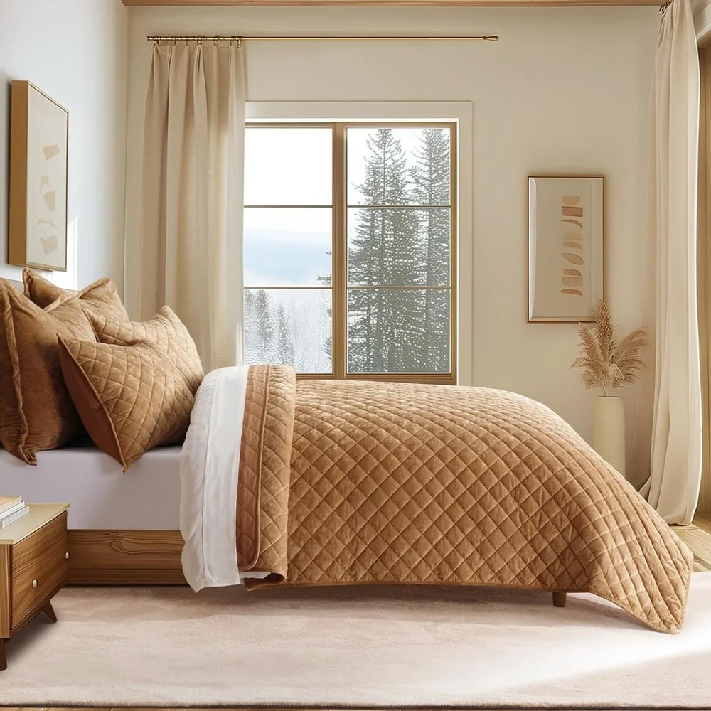 Pottery Barn Style Luxurious Gold Quilted Bedding Set - NEW OPEN BOX